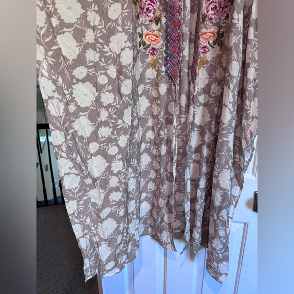 NWT Savanna Jane Floral Embroidered Open Robe / Kimono / Long Cardigan - M / L - Picture 6 of 7